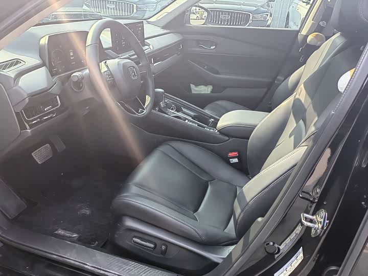 Фото 6 - Honda Inspire