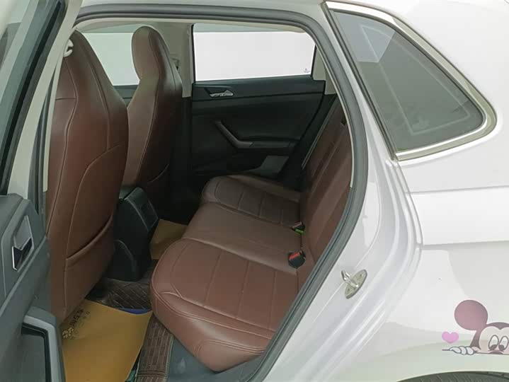 Фото 10 - Volkswagen Polo