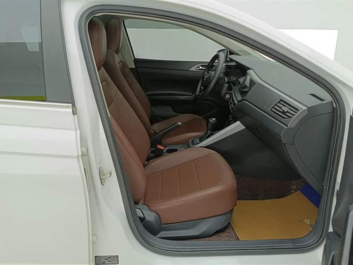 Фото 7 - Volkswagen Polo