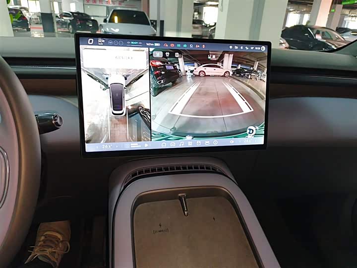 Фото 13 - XPeng G7