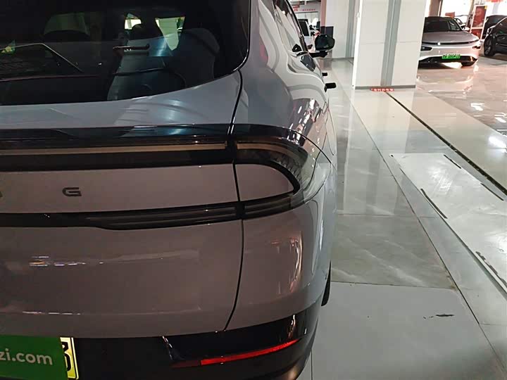 Фото 8 - XPeng G7