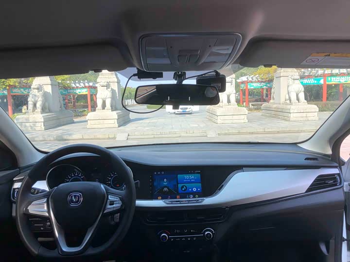 Фото 12 - Changan Eado EV