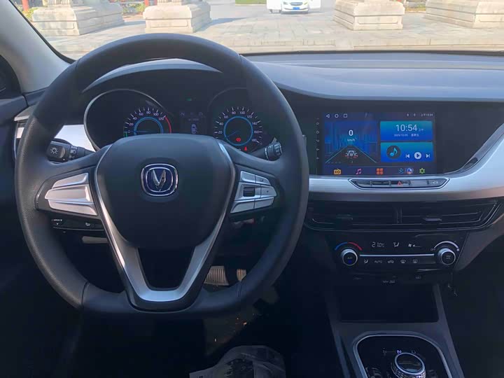 Фото 13 - Changan Eado EV