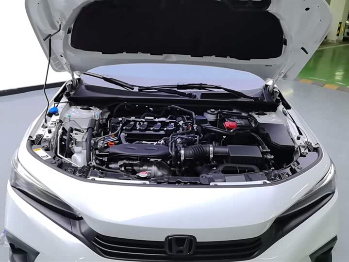 Фото 10 - Honda Civic