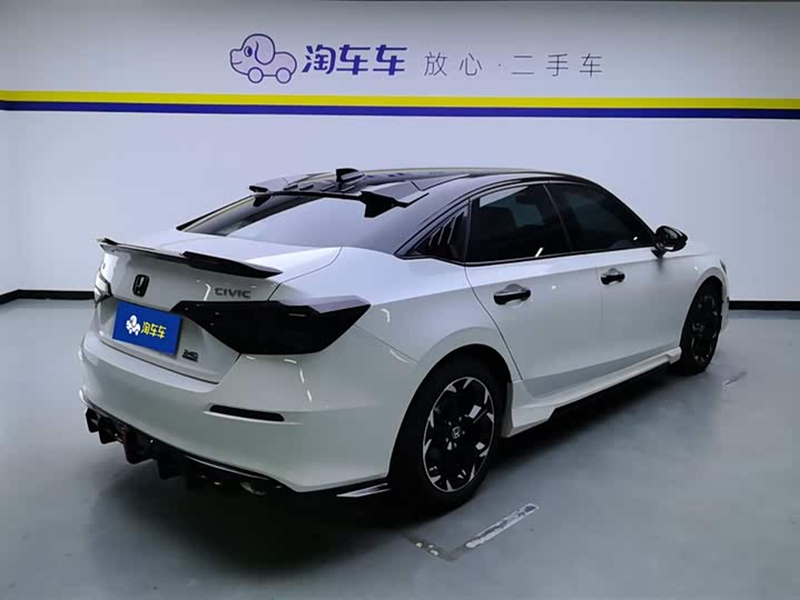 Фото 3 - Honda Civic