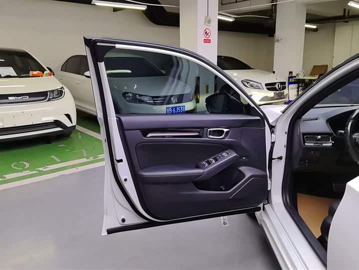 Фото 7 - Honda Civic