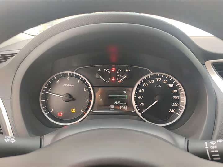 Фото 14 - Nissan Sylphy