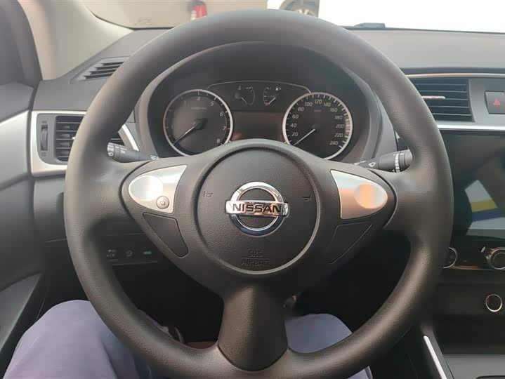 Фото 15 - Nissan Sylphy