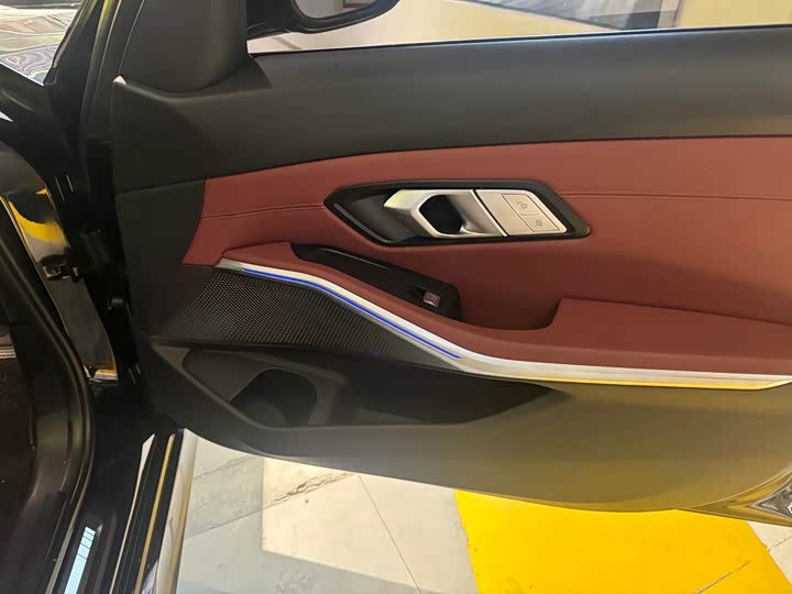 Фото 8 - BMW 3 Series