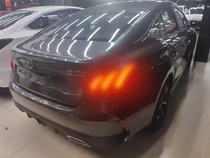 Фото 7 - MG Motor 5