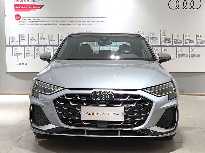 Фото 2 - Audi A3