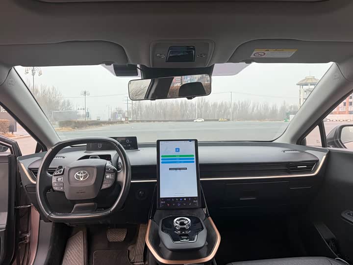 Фото 10 - Toyota bZ3