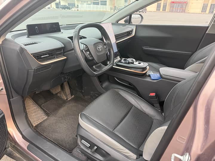 Фото 8 - Toyota bZ3