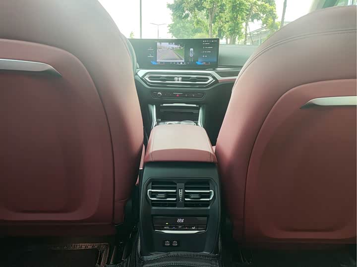 Фото 11 - BMW 3 Series