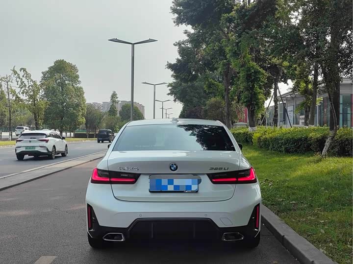 Фото 14 - BMW 3 Series