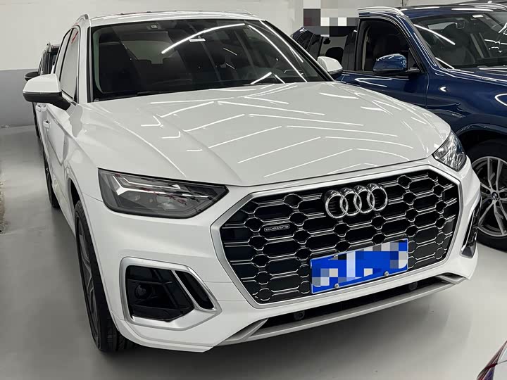 Фото 3 - Audi Q5L