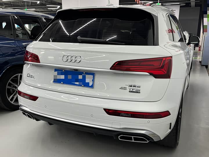 Фото 6 - Audi Q5L