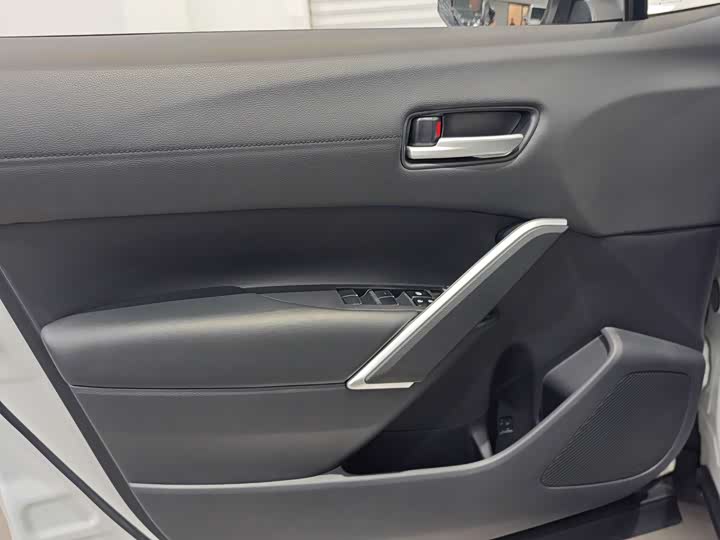 Фото 18 - Toyota Frontlander