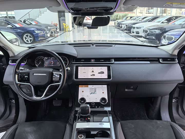 Фото 11 - Land Rover Range Rover Velar