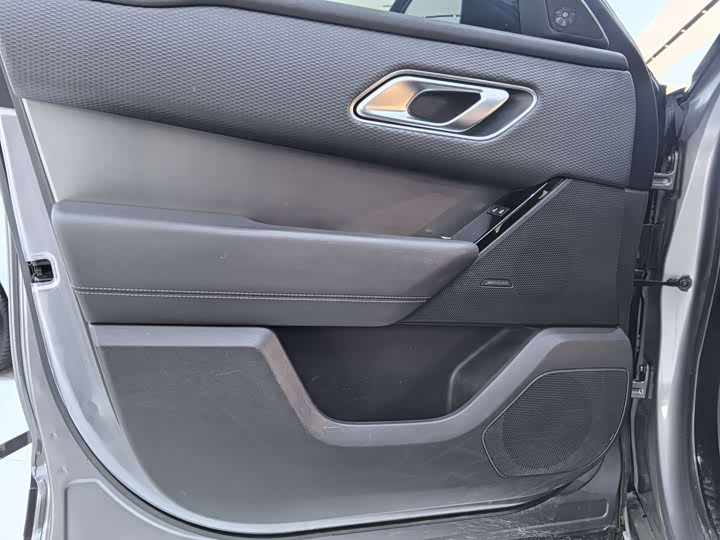 Фото 5 - Land Rover Range Rover Velar