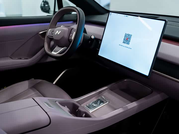 Фото 16 - Nio Onvo L60