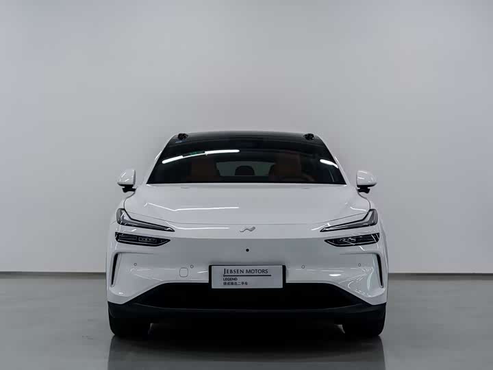 Фото 2 - Nio Onvo L60