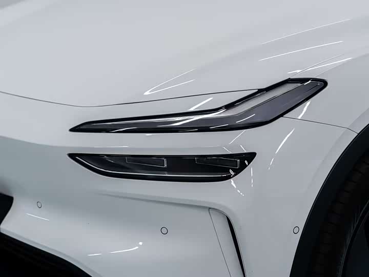 Фото 6 - Nio Onvo L60