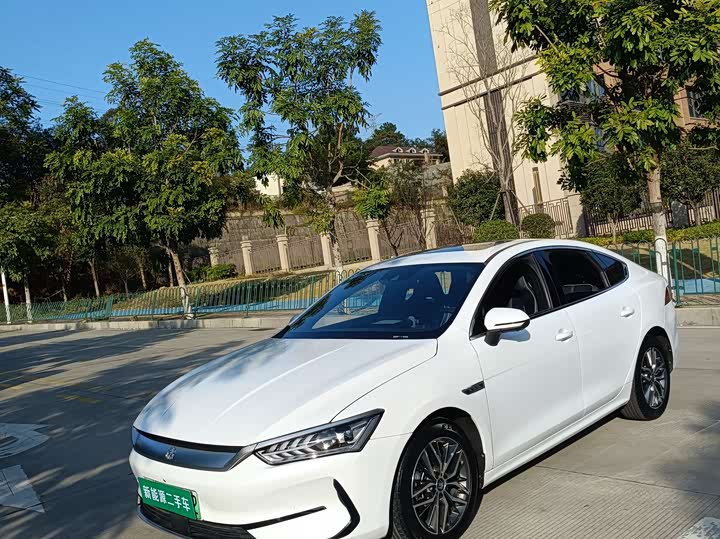 Фото 1 - BYD Qin Plus