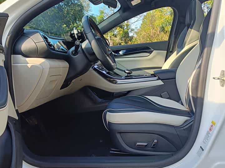 Фото 8 - BYD Qin Plus