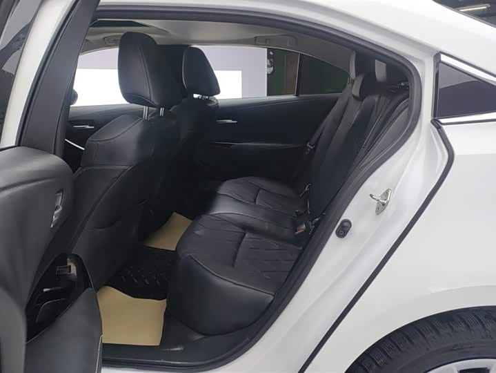 Фото 11 - Toyota Allion