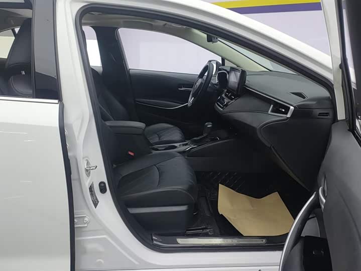 Фото 8 - Toyota Allion