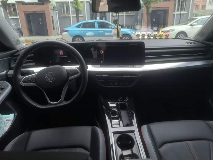 Фото 11 - Volkswagen Lamando L