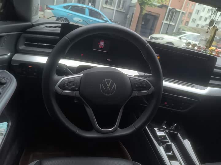 Фото 3 - Volkswagen Lamando L