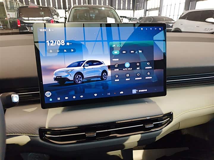 Фото 13 - Bestune 03