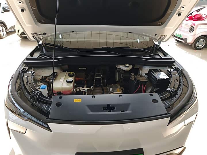 Фото 20 - Bestune 03