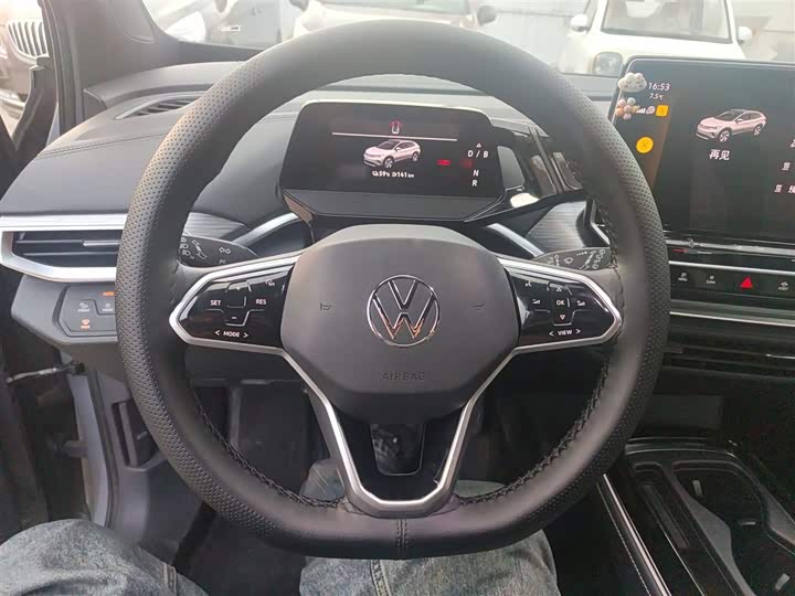 Фото 11 - Volkswagen ID.4 Crozz