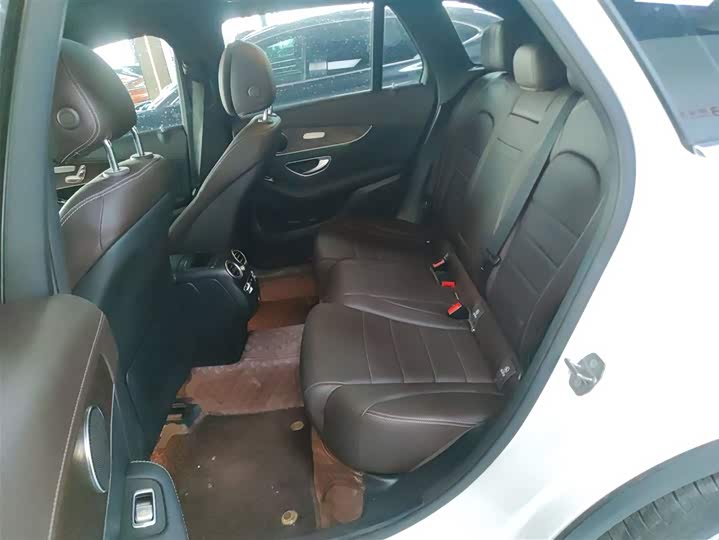 Фото 17 - Mercedes-Benz GLC-Class