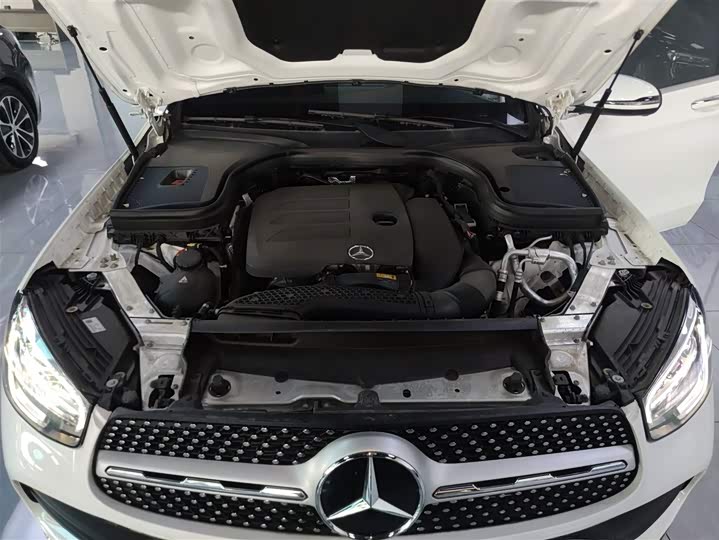 Фото 20 - Mercedes-Benz GLC-Class