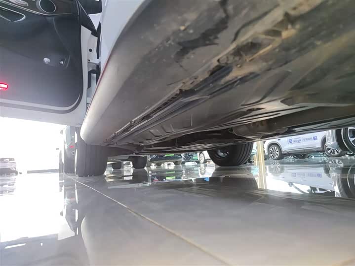 Фото 22 - Mercedes-Benz GLC-Class