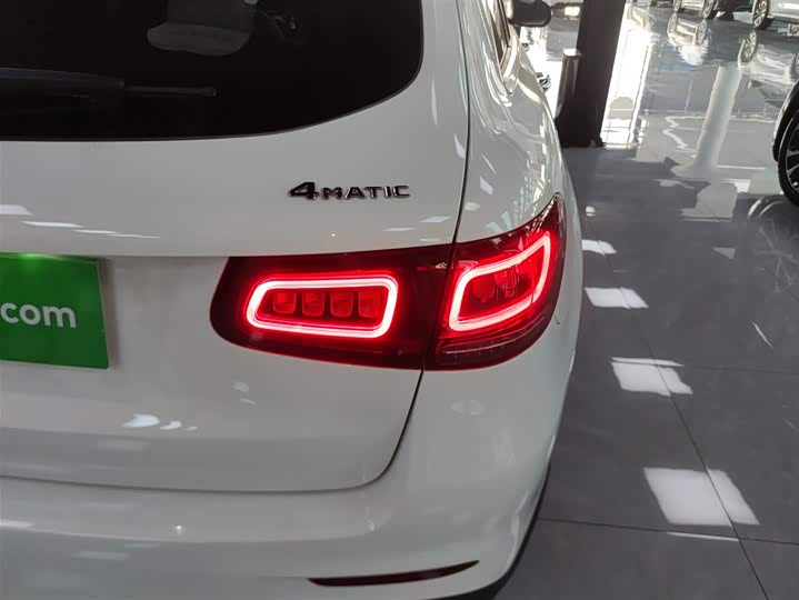 Фото 8 - Mercedes-Benz GLC-Class