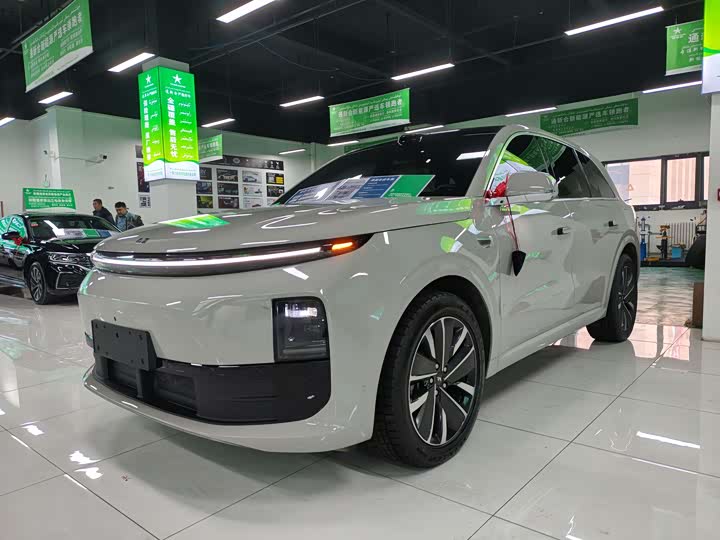 Фото 1 - LiXiang L6