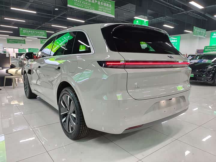 Фото 7 - LiXiang L6