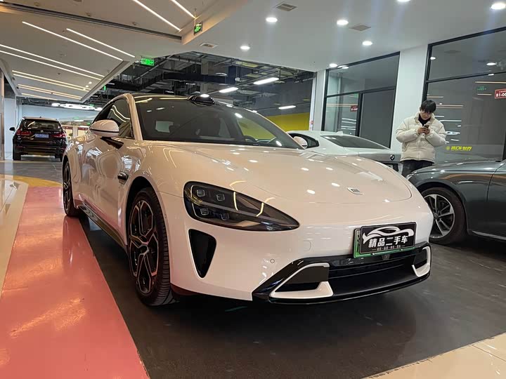 Фото 3 - Xiaomi SU7