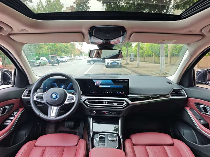 Фото 4 - BMW i3