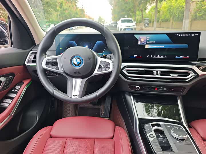 Фото 7 - BMW i3