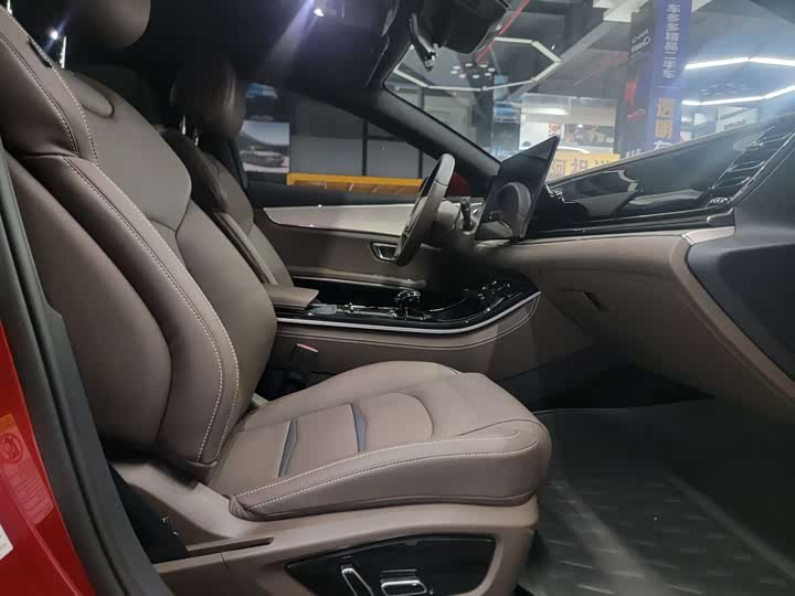 Фото 12 - BYD Han