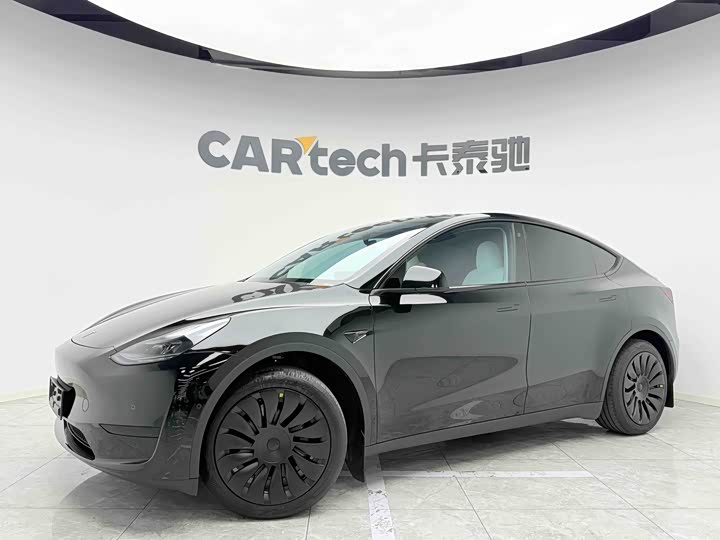 Фото 1 - Tesla Model Y