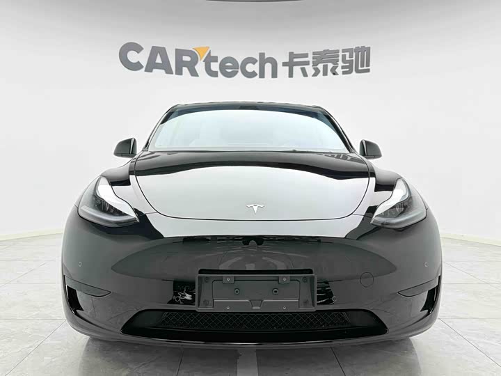 Фото 2 - Tesla Model Y