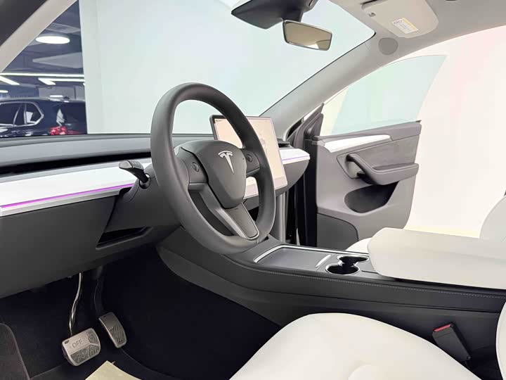 Фото 7 - Tesla Model Y