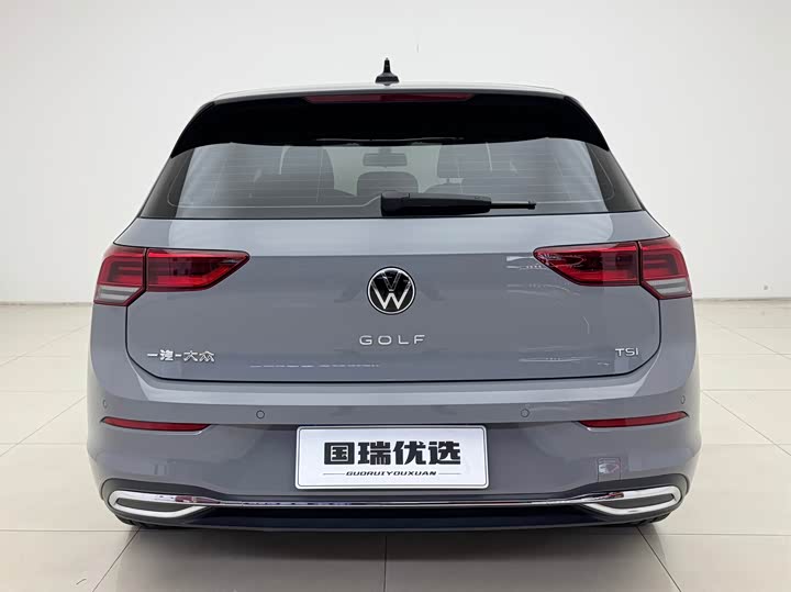 Фото 5 - Volkswagen Golf